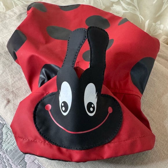 LuvGear Ladybug Raincoat - Picture 2 of 7